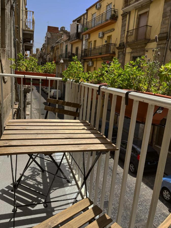 Apartamento Casa Di Giovi Caltagirone Exterior foto